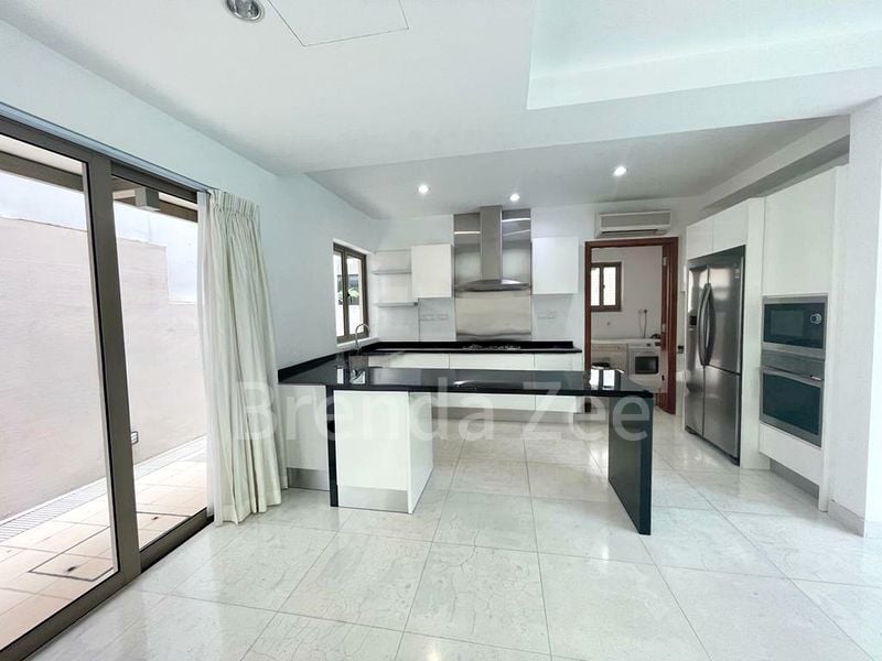 6 Bed Bungalow (Landed) for Rent in Duchess Garden - Image 14