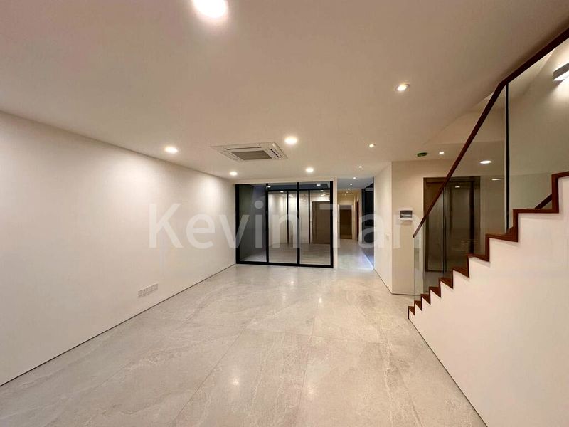 7 Bed Terraced House (Landed) for Sale in Opera Estate - Image 6