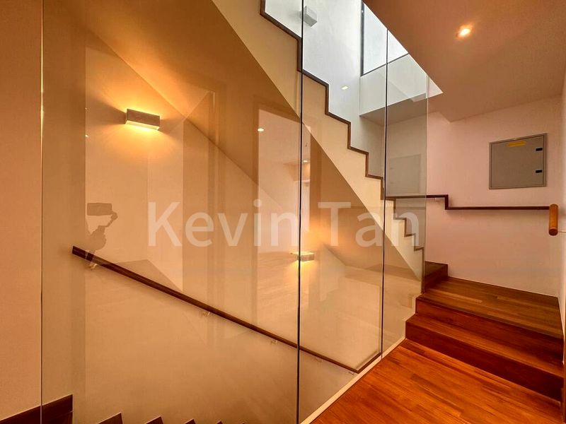 7 Bed Terraced House (Landed) for Sale in Opera Estate - Image 7