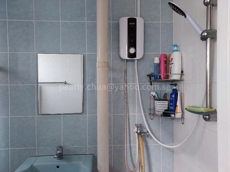 Common Room (HDB) for Rent in  213 Tampines Street 23 - Image 6