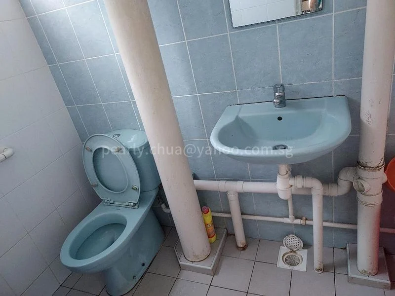 Common Room (HDB) for Rent in  213 Tampines Street 23 - Image 7