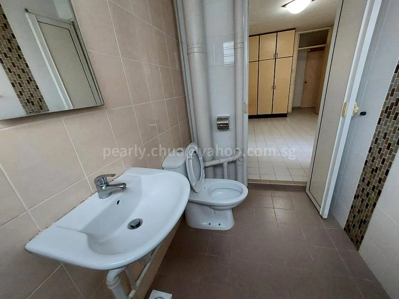 Common Room (HDB) for Rent in  213 Tampines Street 23 - Image 10
