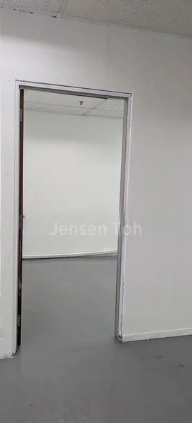 Light Industrial (B1) for Rent: Lam Soon Industrial Building - Image 1