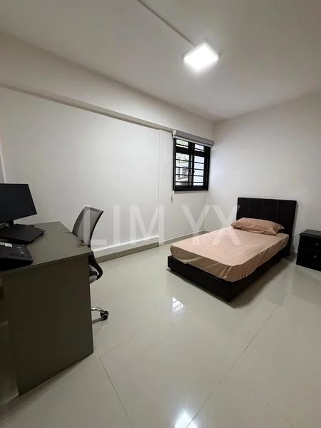 Common Room (HDB) for Rent in 309 Clementi Avenue 4 - Image 2