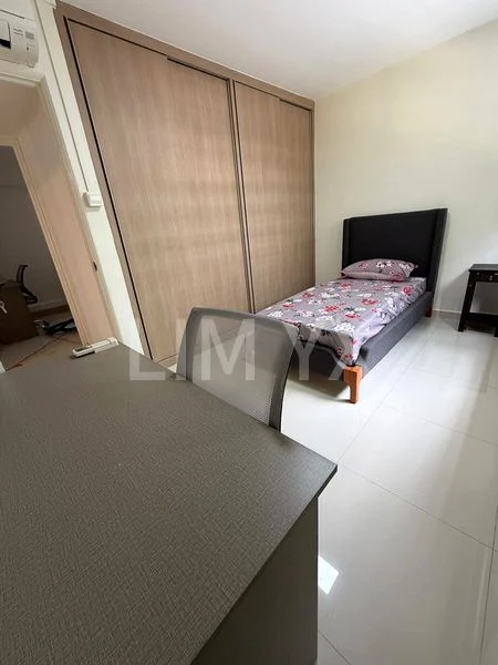 Common Room (HDB) for Rent in 309 Clementi Avenue 4 - Image 1