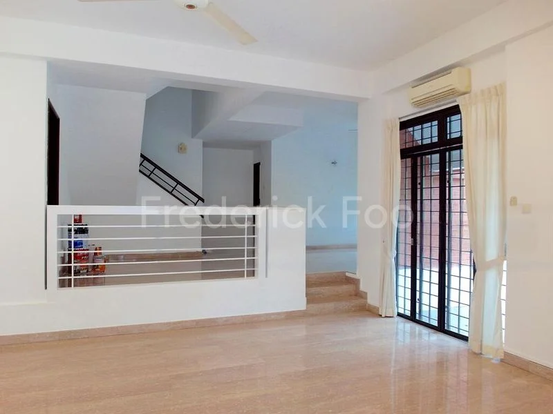 4 Bed Semi-Detached House (Landed) for Rent in  Jalan Ampang - Image 6