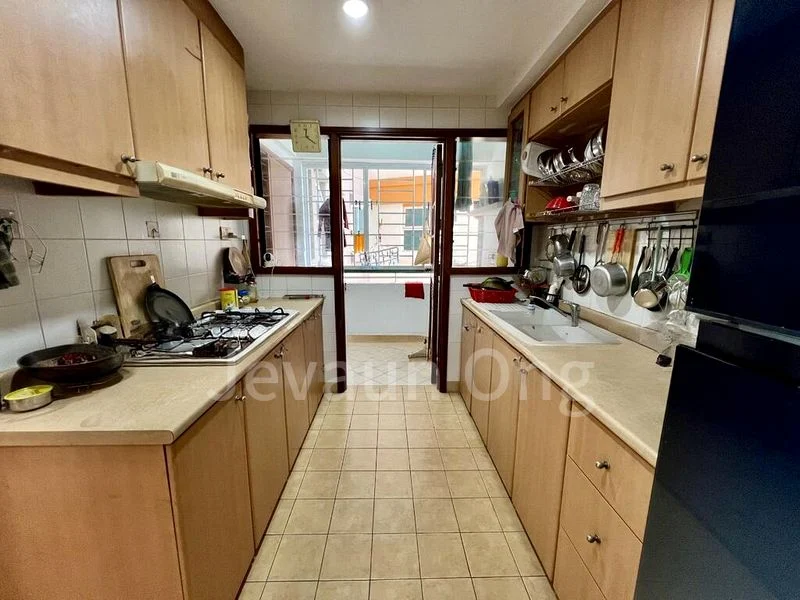 3 Bed Condo for Rent in  Evergreen Park - Image 8