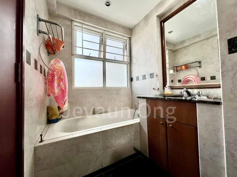 3 Bed Condo for Rent in  Evergreen Park - Image 3