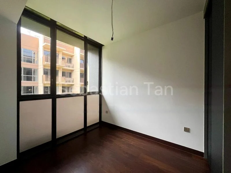 2 Bed Condo for Sale in  The Commodore - Image 6