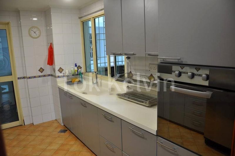 5 Bed Condo for Rent in  Parc Palais - Image 4