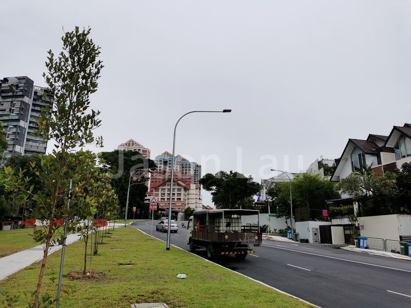 Light Industrial (B1) for Rent: Midview City - Image 4