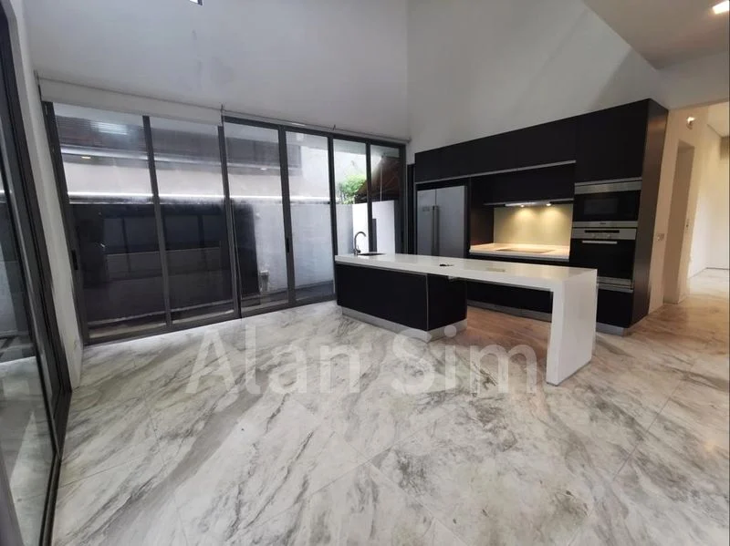 5 Bed Bungalow (Landed) for Rent in  Capitol Park - Image 2