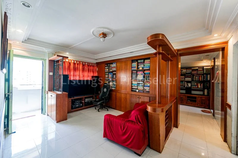 4 Room (4A) HDB for Sale in 213 Pasir Ris Street 21 - Image 2