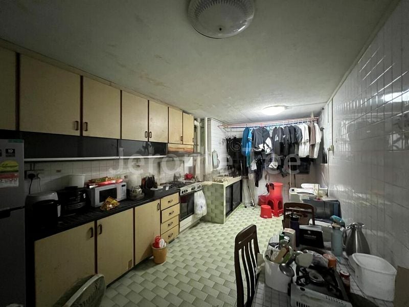 3 Room (3NG) HDB for Rent in  584 Ang Mo Kio Avenue 3 - Image 5