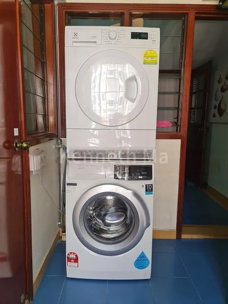 Common Room (Condo) for Rent in  Evergreen Park - Image 7