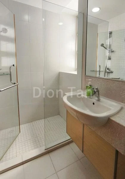 3 Bed Condo for Rent in  Le Crescendo - Image 12