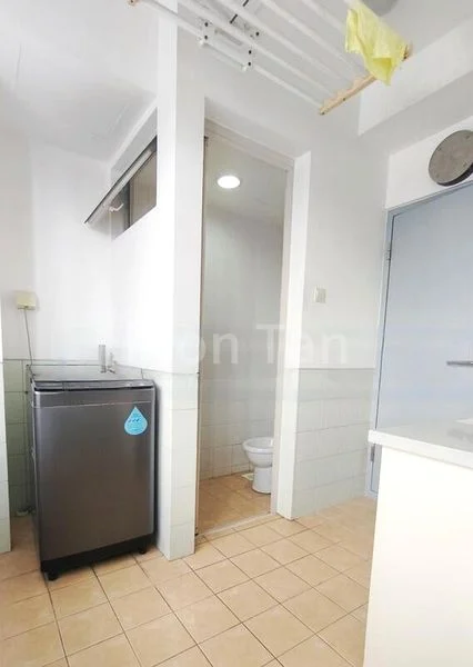 3 Bed Condo for Rent in  Le Crescendo - Image 6