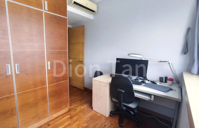 3 Bed Condo for Rent in  Le Crescendo - Image 9