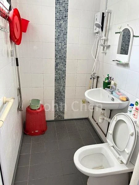 Room (HDB) for Rent in 832 Tampines Street 82 - Image 1