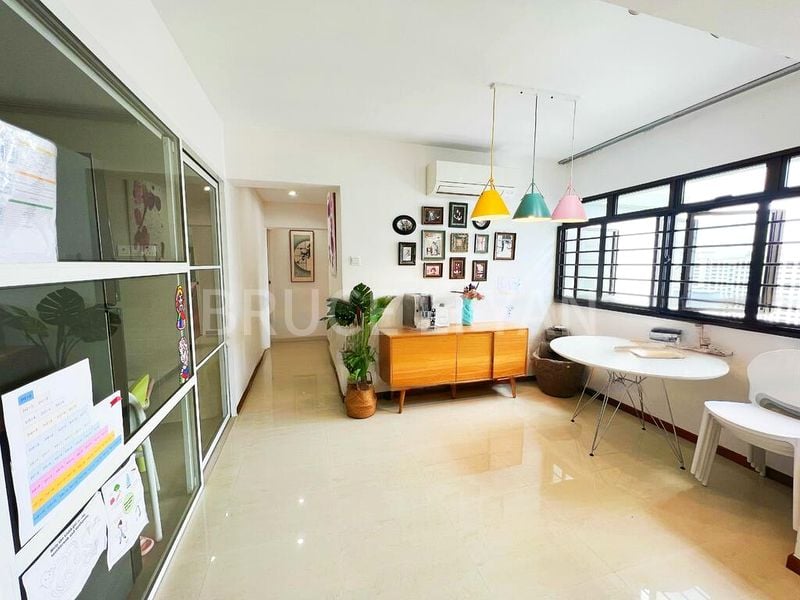 5 Room (5A) HDB for Rent in  118C Jalan Membina - Image 4