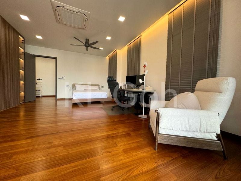 7 Bed Semi-Detached House (Landed) for Sale in  Sembawang Hills Estate - Image 3