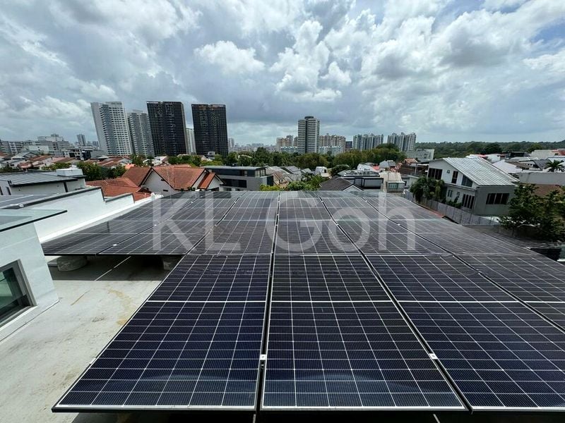 7 Bed Semi-Detached House (Landed) for Sale in  Sembawang Hills Estate - Image 1