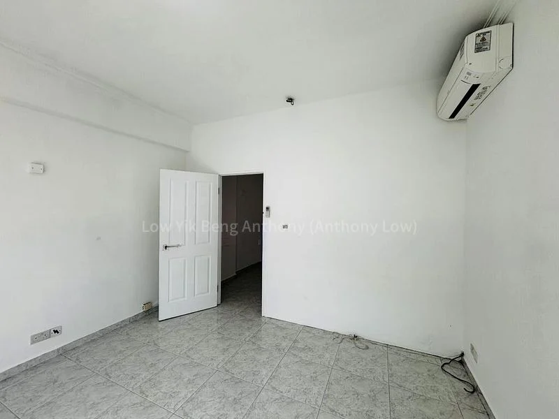 Common Room (Condo) for Rent in  Eng Apartments - Image 8