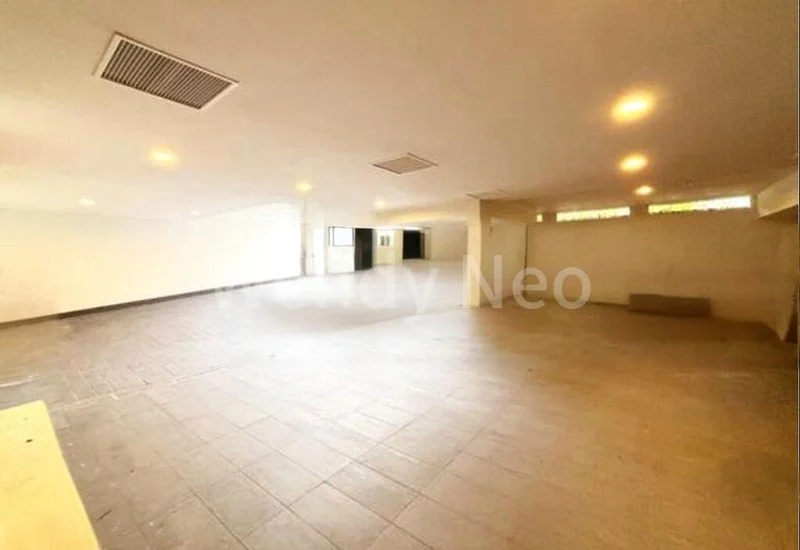 5 Bed Bungalow (Landed) for Rent in  Jalan Siantan - Image 4