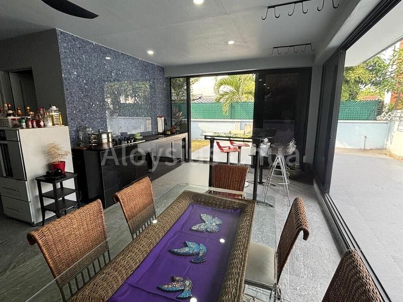 4 Bed Semi-Detached House (Landed) for Rent in  Pasir Ris Beach Park - Image 8