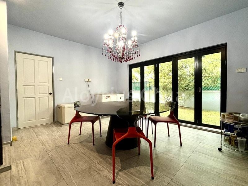 4 Bed Semi-Detached House (Landed) for Rent in  Pasir Ris Beach Park - Image 4