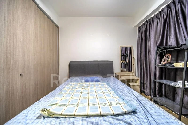 3 Bed Condo for Rent in  The Vales - Image 8