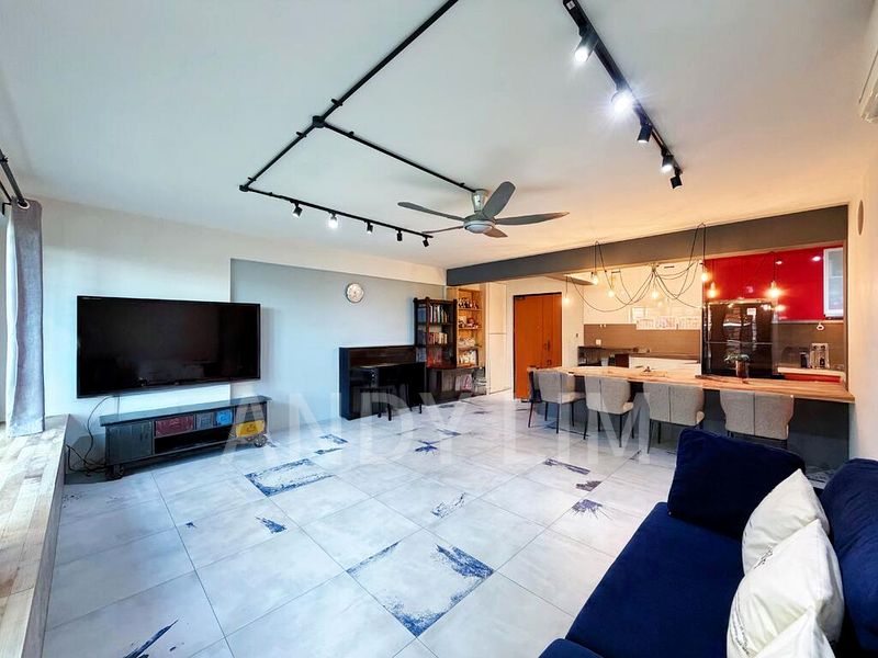 5 Room (5I) HDB for Sale in  293D Compassvale Crescent - Image 10