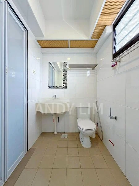 5 Room (5I) HDB for Sale in  293D Compassvale Crescent - Image 4