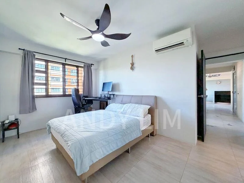 5 Room (5I) HDB for Sale in  293D Compassvale Crescent - Image 2