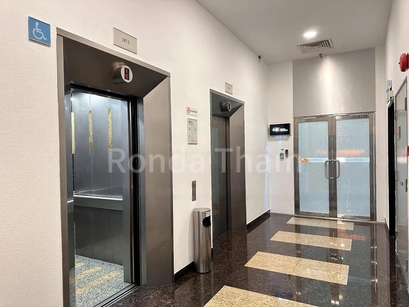 Light Industrial (B1) for Rent: BS Bendemeer Centre - Image 1