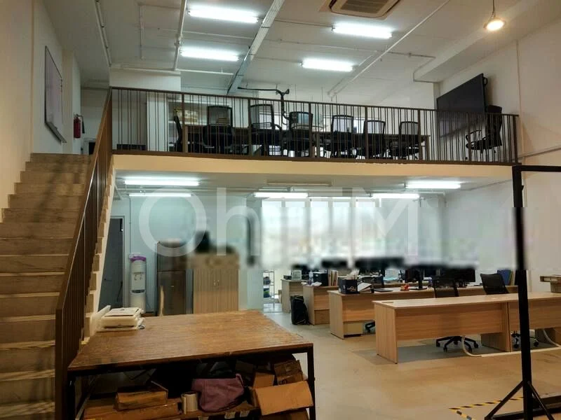 Light Industrial (B1) for Rent: 1,200 Sq Ft, Shop/Unit on 5th Street, Industrial Complex - Image 8