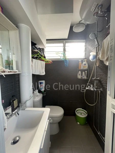 3 Room (3NG) HDB for Sale in  557 Ang Mo Kio Avenue 10 - Image 10
