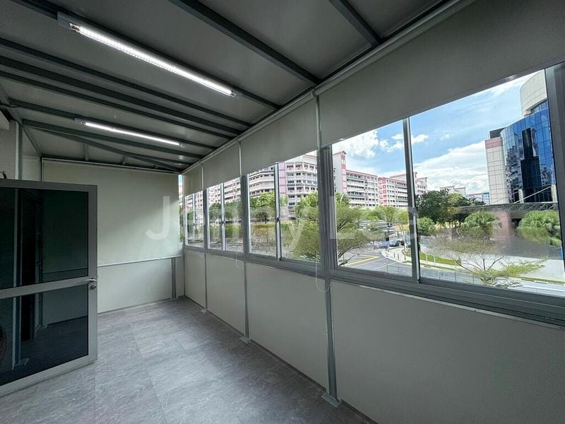 Light Industrial (B1) for Rent: First Centre - Image 1