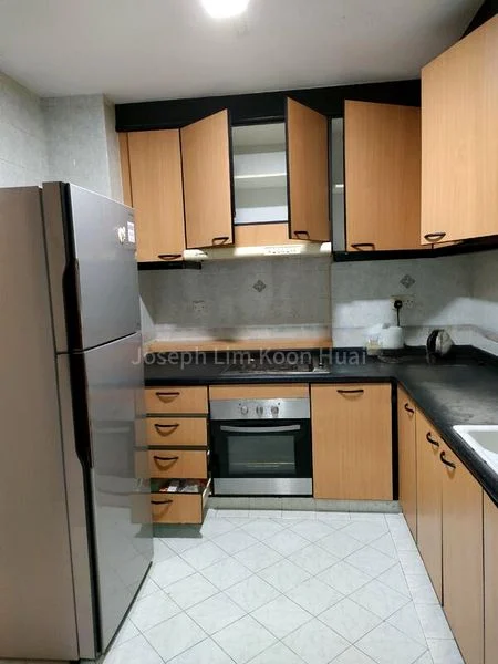 Room (Condo) for Rent in Hillview Green - Image 4