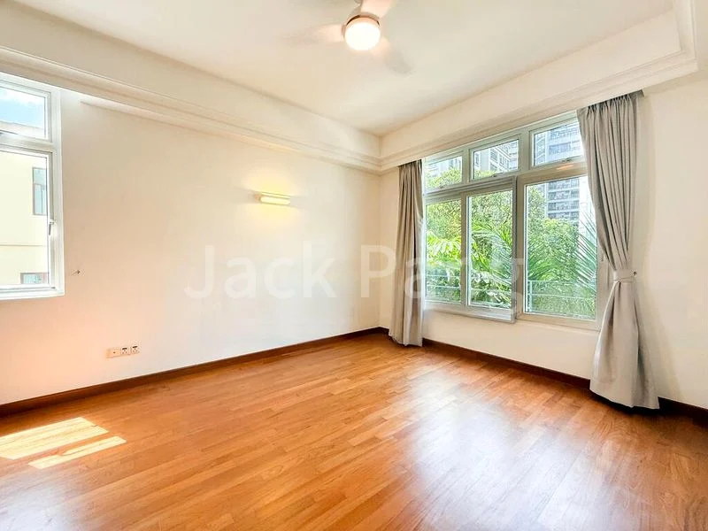 3 Bed Apartment (Condo) for Sale in  The Balmoral Spring - Image 1