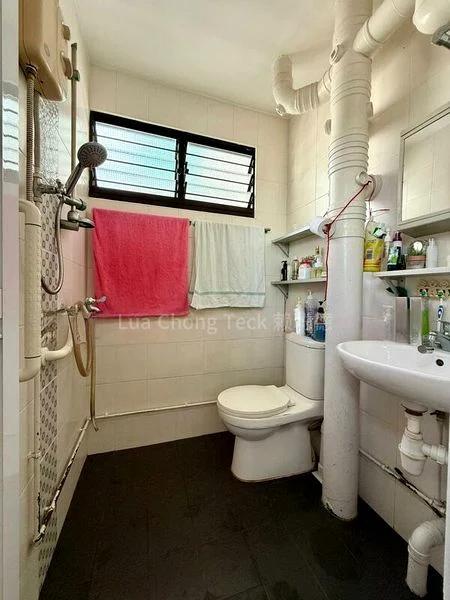 4 Room (4NG) HDB for Sale in  103 Serangoon North Avenue 1 - Image 5