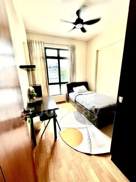 Common Room (Condo) for Rent in  Parc Palais - Image 2