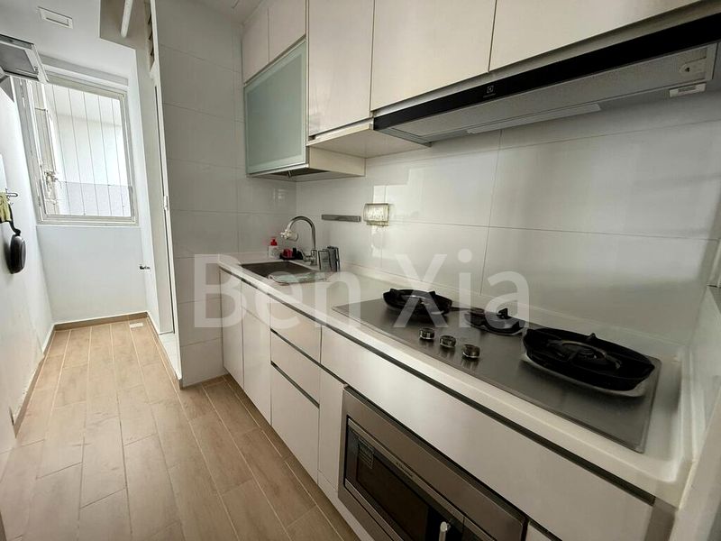 5 Bed Executive Condo for Sale in  Forestville - Image 13