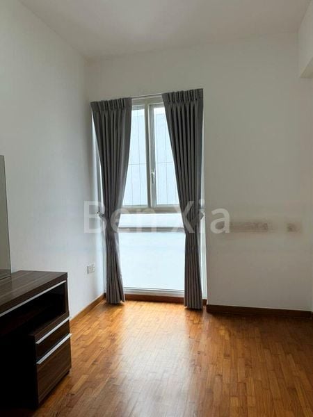 5 Bed Executive Condo for Sale in  Forestville - Image 10