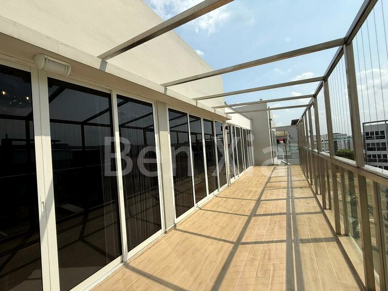 5 Bed Executive Condo for Sale in  Forestville - Image 4