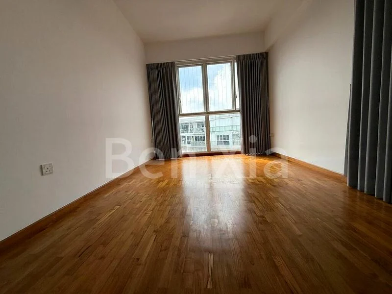 5 Bed Executive Condo for Sale in  Forestville - Image 6