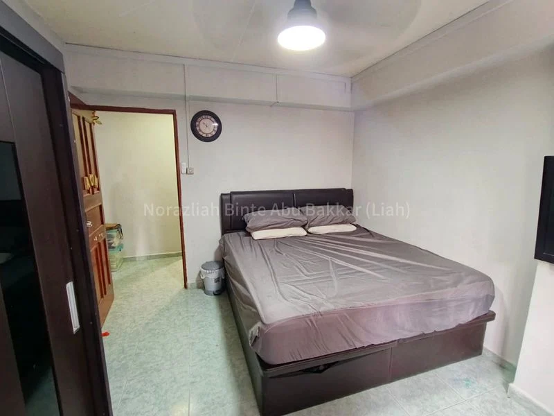 Common Room (HDB) for Rent in  270 Toh Guan Road - Image 1