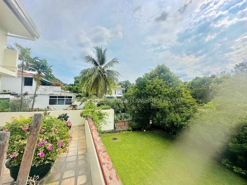 5 Bed Bungalow (Landed) for Sale in  Margoliouth Road - Image 6