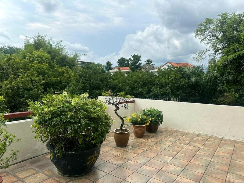 5 Bed Bungalow (Landed) for Sale in  Margoliouth Road - Image 1