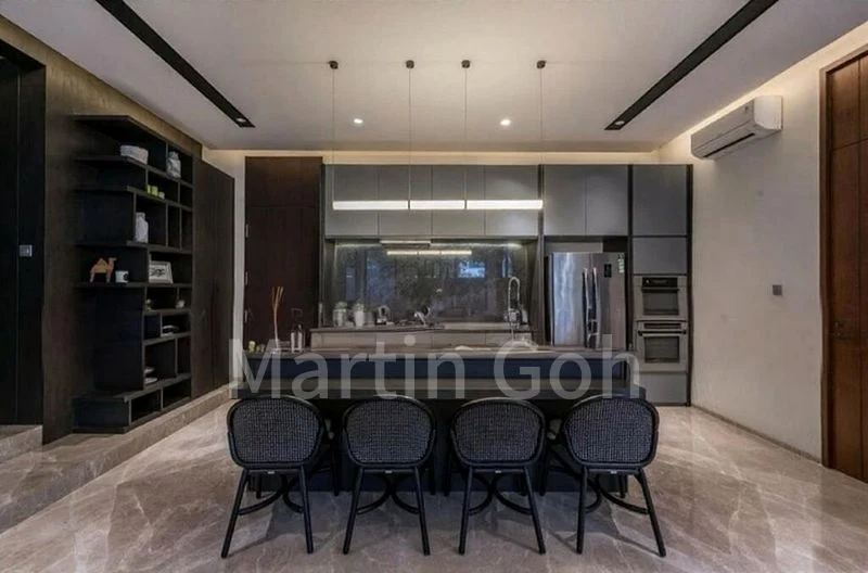 7 Bed Bungalow (Landed) for Sale in  Watten Estate - Image 2